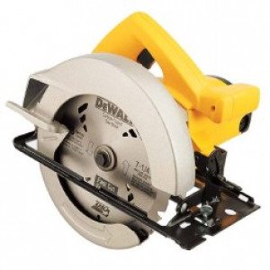 Циркулярна пила DW352