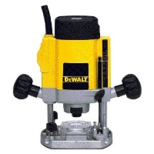 Фрезер DW615