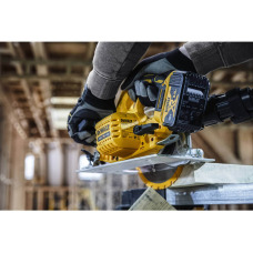 Пила дисковая аккумуляторная DeWALT DCS570N - №3