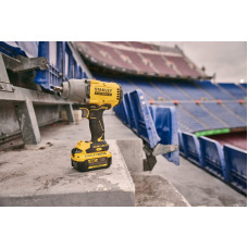 Гайковерт ударный аккумуляторный  Stanley FatMax SFMCF940B - №2