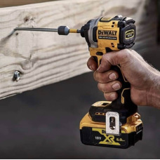 Набір з двох інструментів безщіткових DeWALT DCK2051E2T - №4