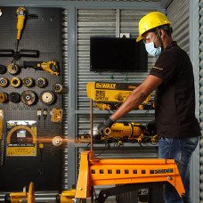 Шлифмашина угловая - болгарка сетевая  DeWALT DWE4579 - №4