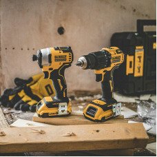 Набор из двух инструментов бесщеточных DeWALT DCK2062D2T - №4