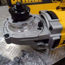 Шлифмашина угловая - болгарка сетевая DeWALT DWE494 - №2