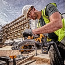 Пила дисковая аккумуляторная бесщёточная DeWALT DCS577N - №6