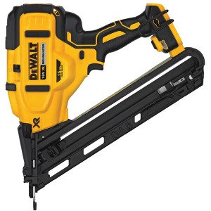 Пистолет гвоздезабивной аккумуляторный бесщёточный DeWALT DCN650N