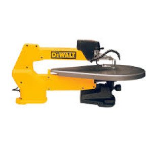 Пила DW788